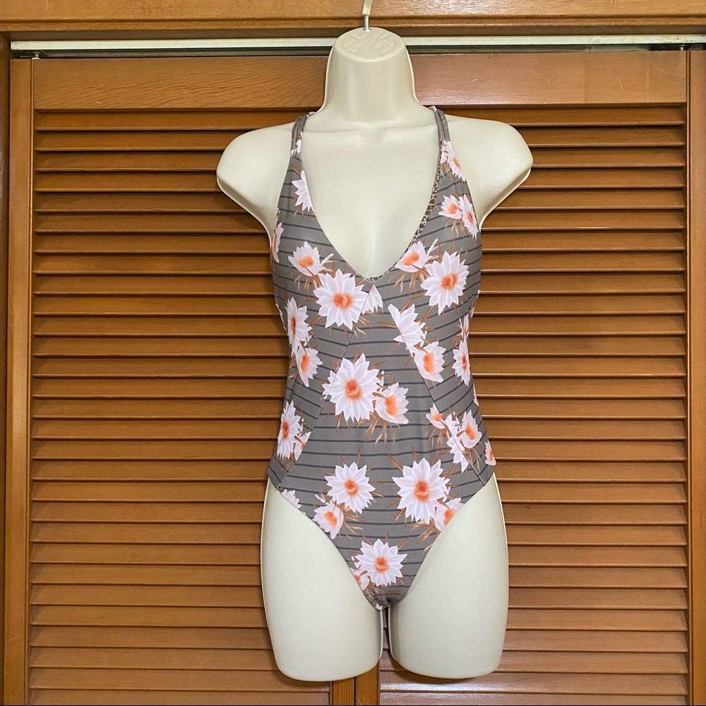 ACACIA Venezuela One piece in Dragon stripe